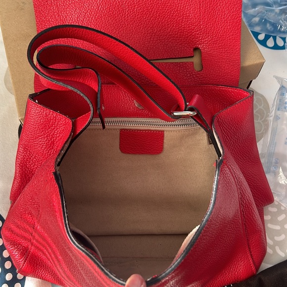 RED Italian handbag - Picture 4 of 9